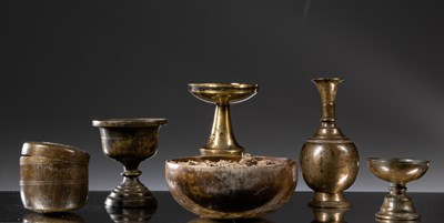 Lot 55 - SIX LAMPS AND BOWLS
