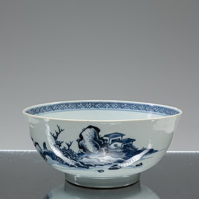 Lot 136 - (R) BLUE AND WHITE PORCELAIN CHINA QIANLONG PERIODE