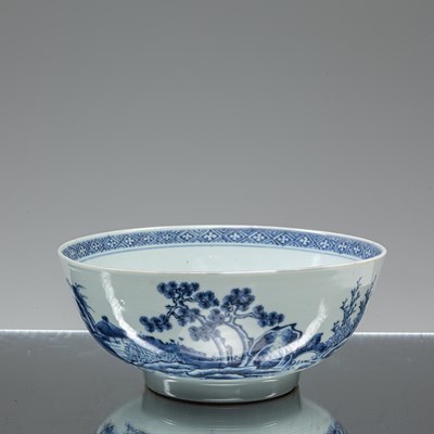 Lot 88 - (R) BLUE AND WHITE PORCELAIN CHINA QIANLONG PERIODE