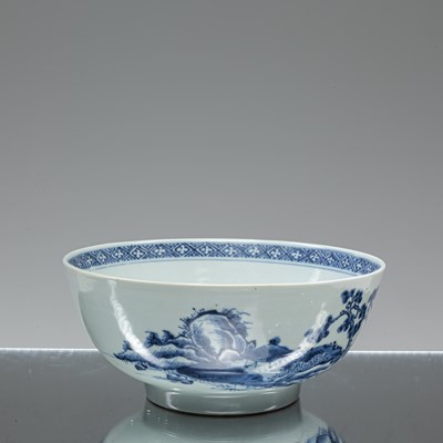 Lot 10 - (R) BLUE AND WHITE PORCELAIN CHINA QIANLONG PERIODE