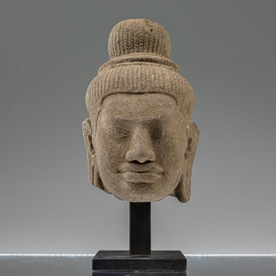 Lot 85 - SOUTH-EAST ASIAN SANDSTONE HEAD OF UMA 12TH CENTURY