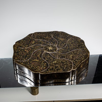 Lot 45 - VERY LARGE LACQUER BOX CHINA QING DYNASTY