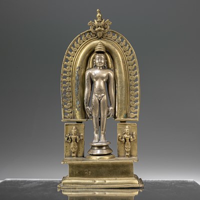 Lot 95 - STANDING BRONZE JAIN PARSHVA, THE 23RD TIRTHANKARA 15TH CENTURY