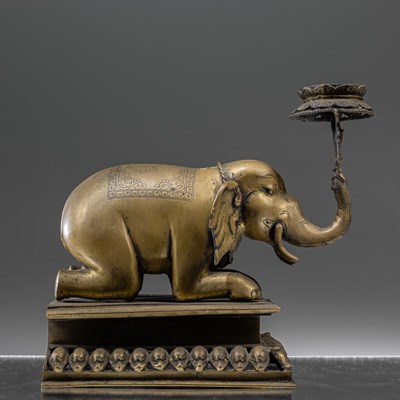 Lot 165 - BRONZE ELEPHANT IN FORM OF AN OILLAMP NEPAL 19TH CENTURY