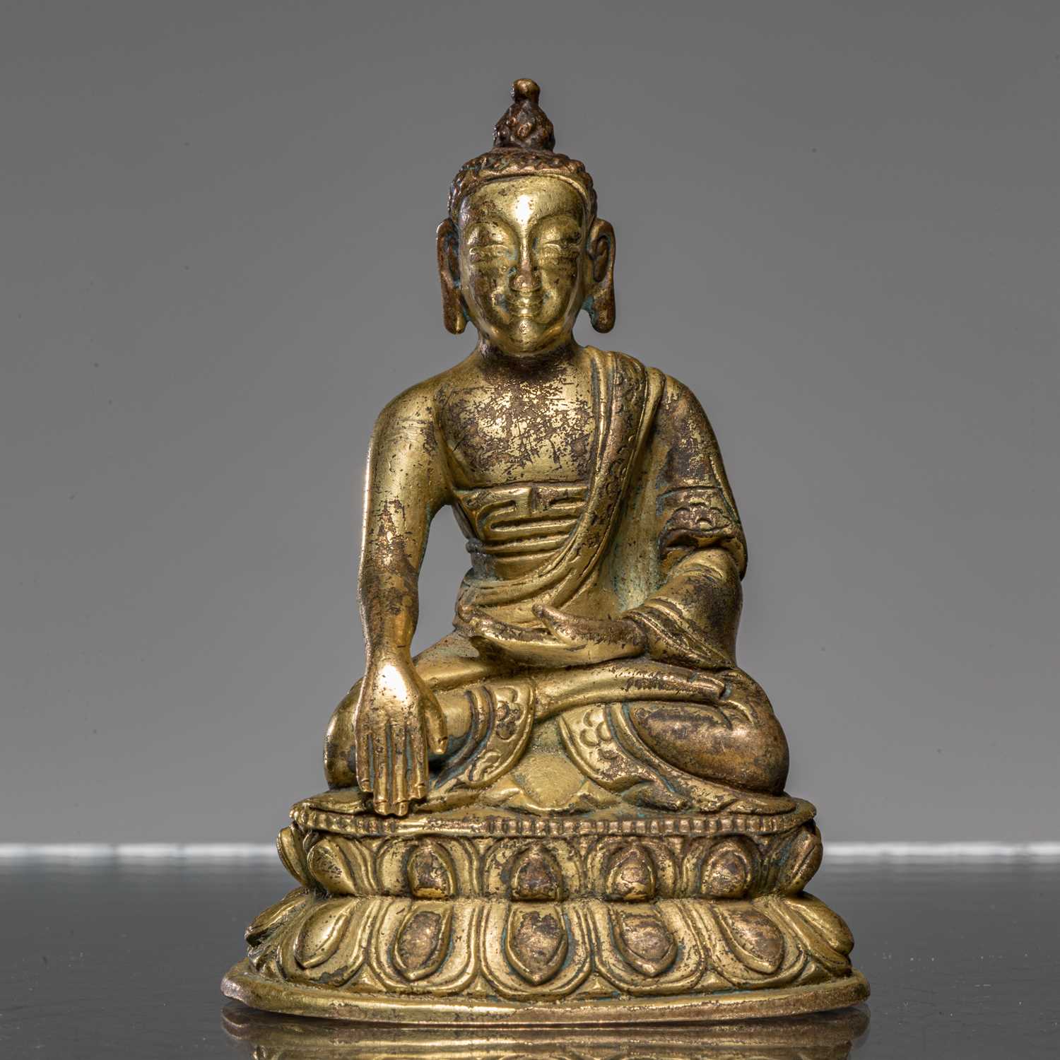 Lot 180 - BRONZE GILT BUDDHA CHINA QING DYNASTY