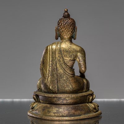 Lot 180 - BRONZE GILT BUDDHA CHINA QING DYNASTY