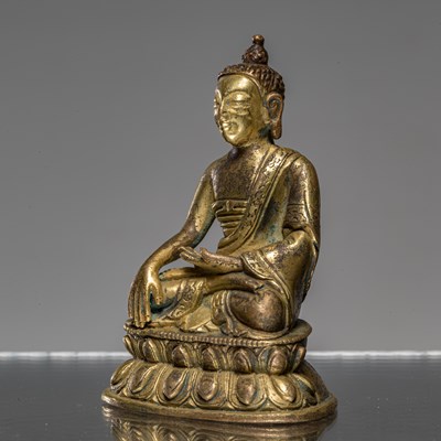 Lot 180 - BRONZE GILT BUDDHA CHINA QING DYNASTY