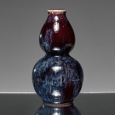 Lot 130 - (R) DARK RED AND FLAMBED DOUBLE GOURD VASE CHINA (1900-1950)