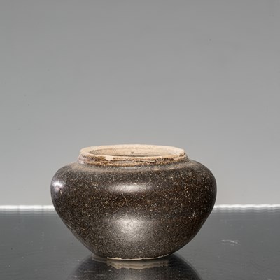 Lot 193 - (R) SOUTH CHINESE WATER BRUSH POT 15TH / 16TH CENTURY