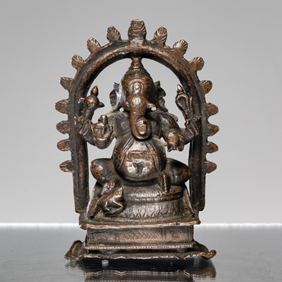 Lot 235 - GANESHA INDIA BRONZE 16TH CENTURY