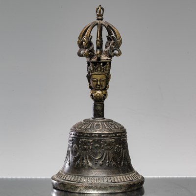 Lot 21 - TIBETAN BRONZE GHANTA 18TH CENTURY