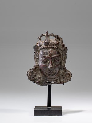 Lot 419 - HEAD OF A SCULPTURE