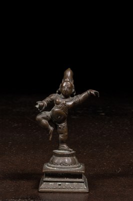 Lot 217 - DANCING BRONZE KRISHNA INDIA 15TH CENTURY