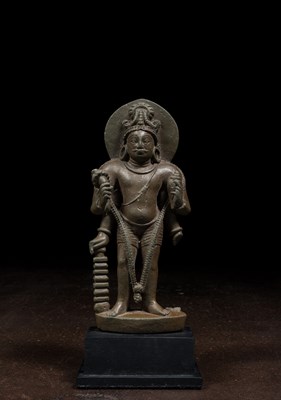 Lot 164 - STANDING STONE VISHNU KASHMIR 7TH TO 9TH CENTURY