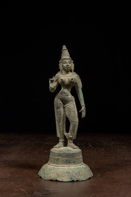 Lot 184 - STANDING BRONZE PARVATI SOUTH INDIA 15TH CENTURY