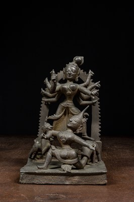 Lot 158 - STANDING BRONZE DURGA INDIA / BENAGL 16TH CENTURY