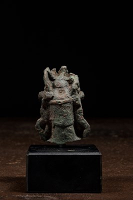 Lot 196 - BODHISATTVA HEAD SWAT VALLEY BRONZE WITH SILVER 7TH - 9TH CENTURY