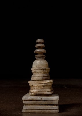 Lot 33 - MARBLE STUPA GANDHARA 4TH CENTURY