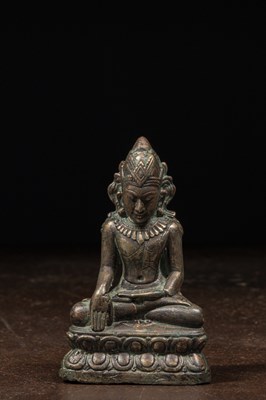 Lot 115 - SEATED BRONZE ARAKHAN PAGAN BUDDHA 12TH TO 14TH CENTURY