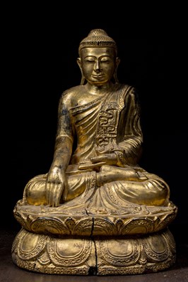 Lot 100 - LARGE SEATED BURMESE GILT WOOD BUDDHA
