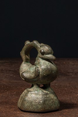 Lot 67 - DUCK SHAPED OPIUM WEIGHT BURMA EARLY 19TH CENTURY, 1 VISS
