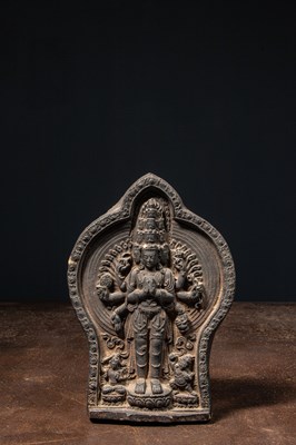 Lot 192 - CHARMING CLAY TSA TSA TIBET 18TH CENTURY DEPICTING AVALOKITESHVARA