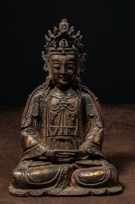 Lot 38 - SEATED BRONZE FIGURE OF GUANYIN, CHINA, MING DYNASTY, 16TH CENTURY