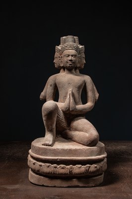 Lot 75 - KNEEILING SANSTONE BRAHMA ANGKOR WAT 10TH CENTURY BANTEAY SREI STYLE