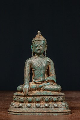 Lot 232 - SEATED BRONZE BUDDHA TIBET 16TH CENTURY