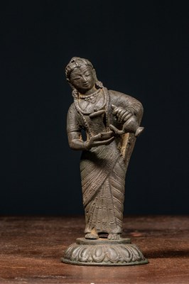 Lot 48 - BRONZE ANNAPURNA / DEVI WITH VESSEL, INDIA, 18TH CENTURY