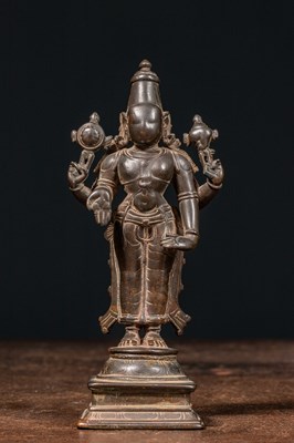 Lot 123 - STANDING BRONZE VISHNU INDIA 15TH CENTURY