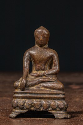 Lot 233 - SEATED BRONZE BUDDHA 13TH CENTURY BIRMA