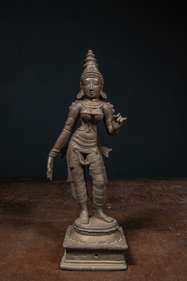 Lot 19 - LARGE STANDING SHRI DEVI BRONZE INDIA 16TH CENTURY