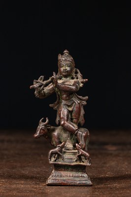 Lot 147 - STANDING BRONZE KRISHNA PLAYING THE FLUTE INDIA 18TH CENTURY