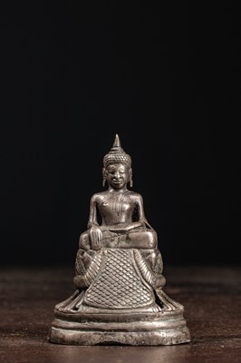 Lot 69 - (R) A SEATED SILVER ALLOY BRONZE BUDDHA BURMA 18TH CENTURY