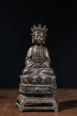Lot 89 - (R) SEATED GUANYIN WITH INSCRIPTION BRONZE 13TH CENTURY