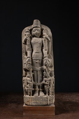 Lot 40 - (R) STANDING STONE VISHNU INDIA RAJASTAN DATED 1538