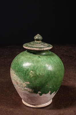Lot 44 - (R) TANG VASE WITH LID GREEN LEAD GLAZE 7TH CENTURY