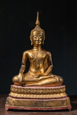 Lot 43 - (R) SEATED COLD GILT BRONZE BUDDHA THAILAND 19TH CENTURY