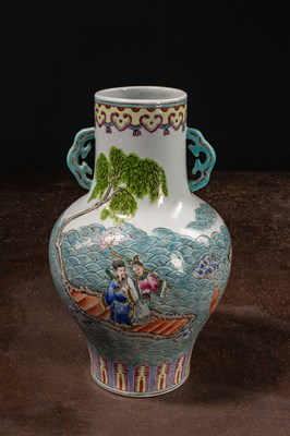 Lot 74 - (R) A FAMILLE ROSE VASE WITH FIGURAL SCENE CHINA QING DYNASTY 19TH CENTURY