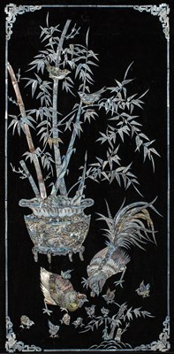 Lot 25 - (R) A LARGE SOUTH CHINESE MOTHER OF PEARL PANEELE ABOUT 19TH CENTURY
