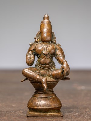 Lot 329 - A SEATED BRONZE VISHNU, INDIA, 16TH CENTURY