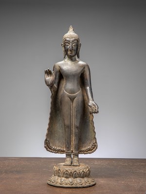Lot 382 - A LARGE STANDING BRONZE PAGAN STYLE BUDDHA, BIRMA 18TH CENTURY