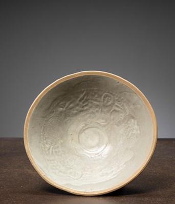 Lot 97 - (R) YING CHING BOWL, CHINA, SUNG DYNASTY, 12TH CENTURY