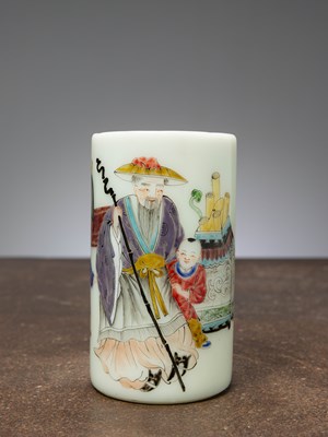 Lot 16 - (R) A BI-TONG BRUSH CUP, FAMILLE ROSE, ENAMEL ON GLASS, CHINA, CHIEN LUNG, 19TH CENTURY