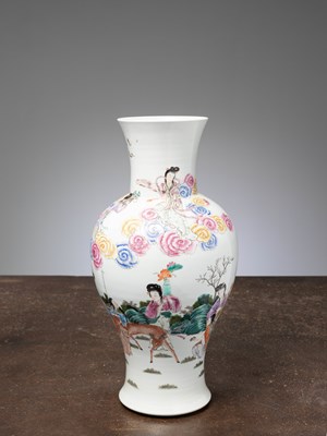 Lot 29 - (R) A FINE BALUSTER VASE ;FAMILLE ROSE , CHINA, GUANGXU PERIOD, 19TH CENTURY