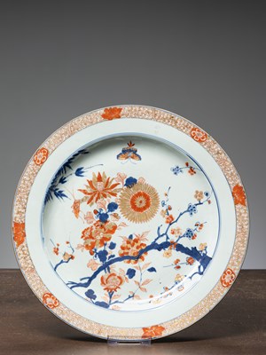 Lot 457 - (R) BIG IMARI CHARGER, CHINA, APPROXIMATELY 1720 TO 1730