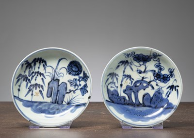Lot 45 - (R) A PAIR BLUE-WHITE PORCELAIN PLATES, CHINA, 17TH CENTURY