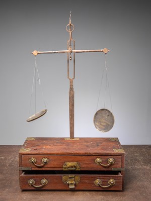 Lot 70 - (R) A RARE SCALE, CHINA, 1800