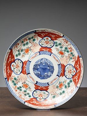 Lot 448 - (R) BIG IMARI PLATE, JAPAN EDO PERIOD 17TH CENTURY
